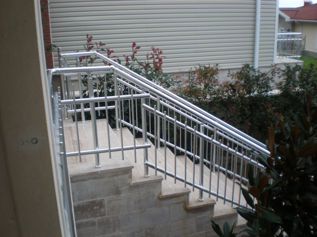 Aluminum Railing
