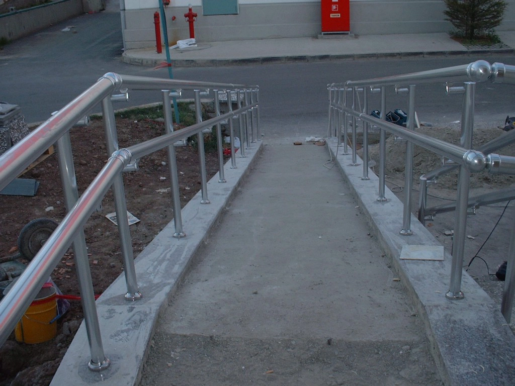 Aluminum Railing
